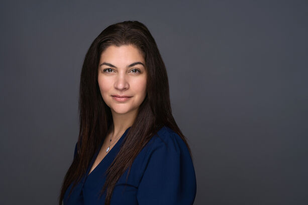 Yezdan Izzet, Partner