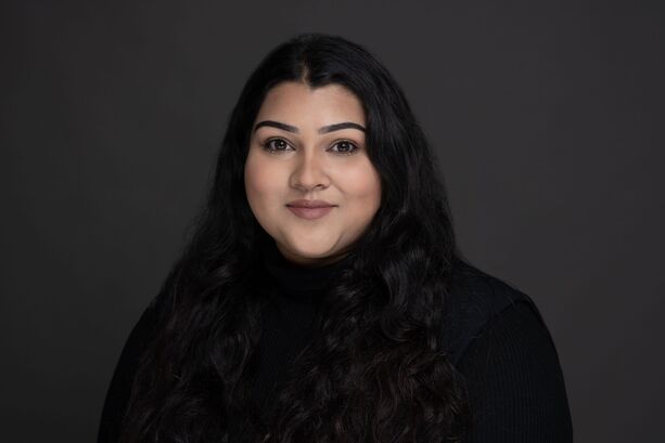 Mahima Sikandari, Paralegal